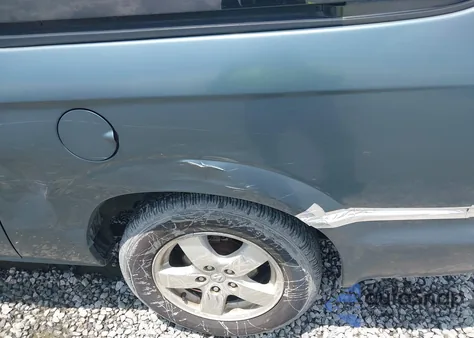 2005 Dodge Grand Caravan Sxt z USA, uszkodzony, nr VIN 2D4GP44L95R242873